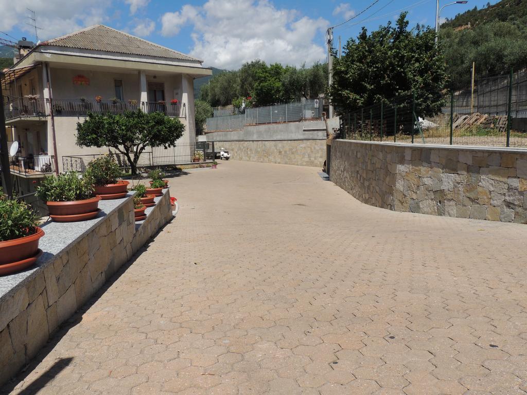 Gli Agrumi Giustenice Buitenkant foto